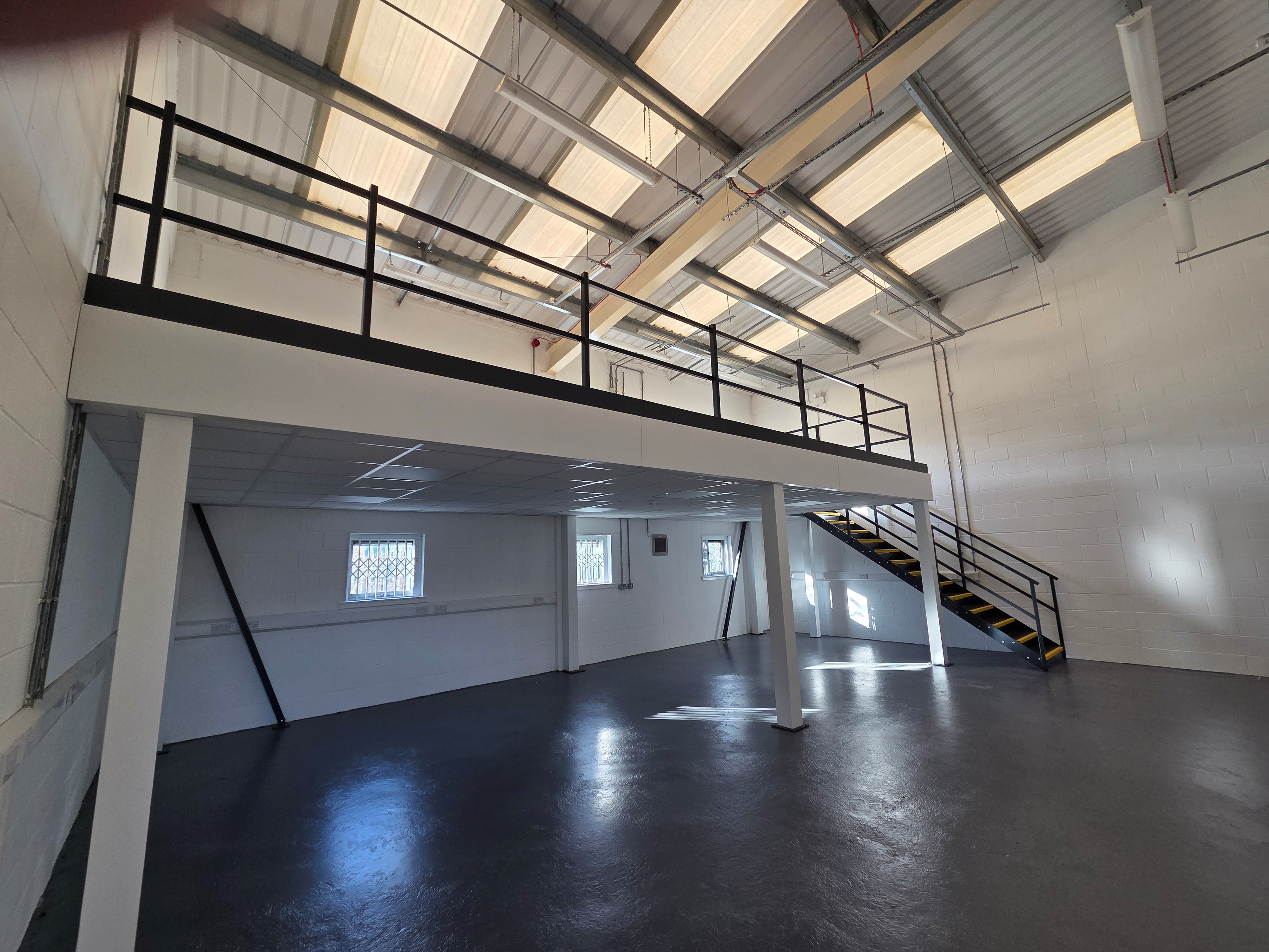 Office in Nuneaton - photo 3